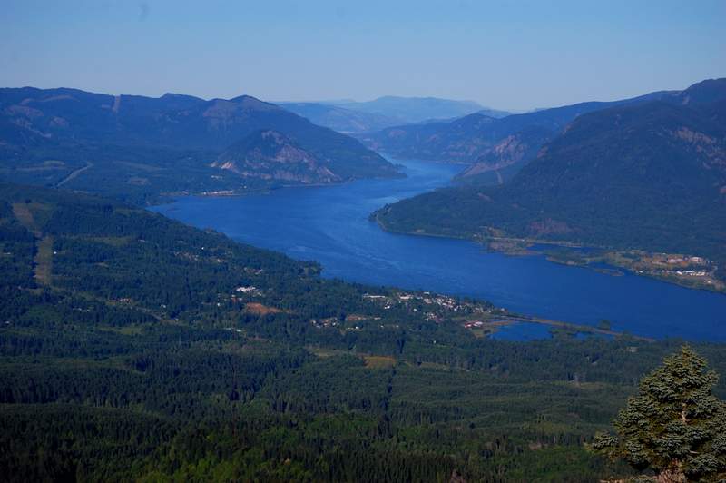 Gorge from the same viewpoint at the North of plateau