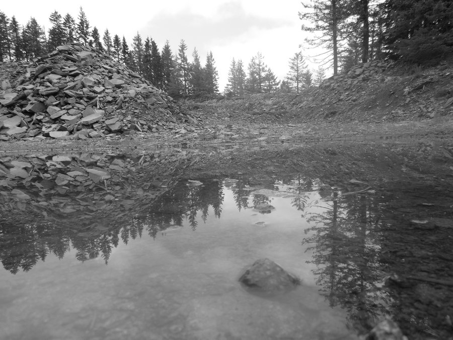 Photo from 3 Corner Rock via PCT from the North