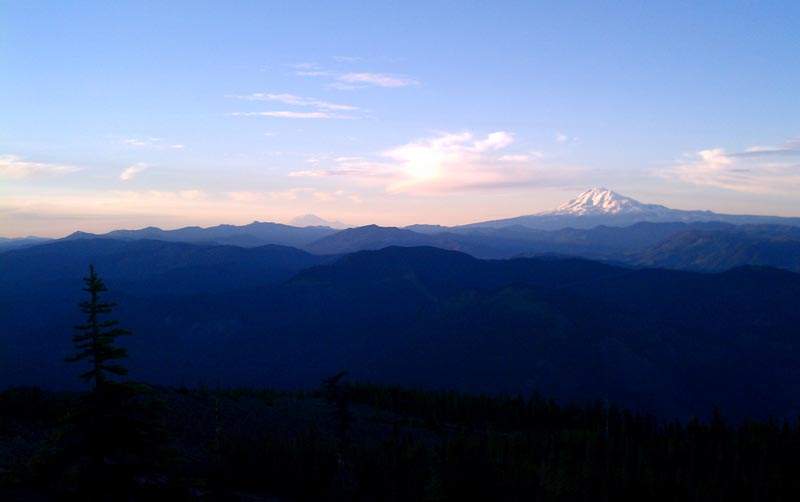Some small and probably unnamed mountains...