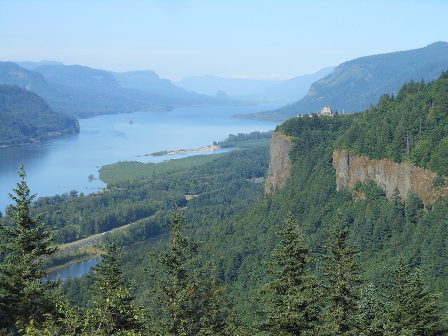 Photo from Sherrard Point / Franklin Ridge Loop (or, why gyms suck and hiking RAWKS!)