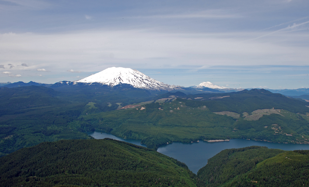 Mt St Helens and Mt Rainier