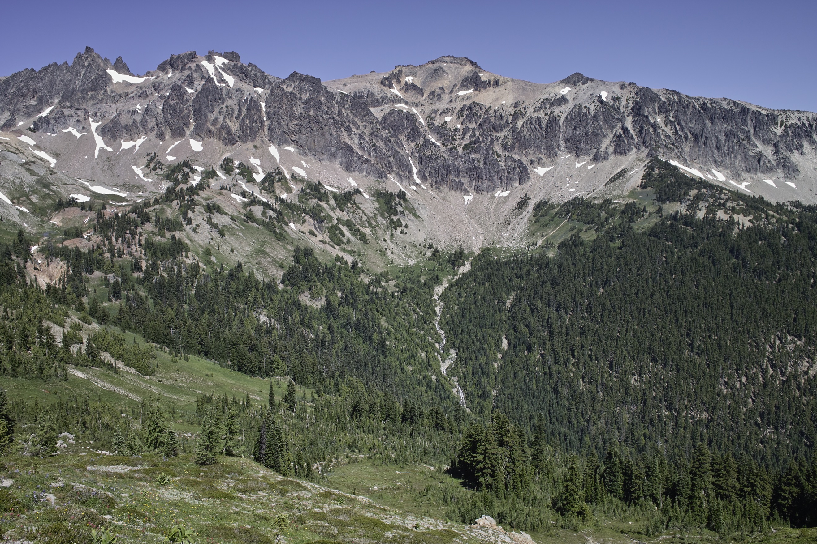 In the middle there is a big series of waterfalls that lead to the beginning of the Klickitat.