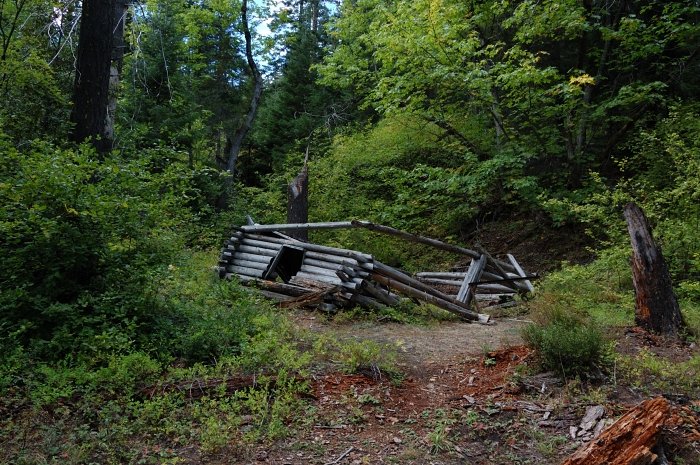 Old Kinzel Mine cabin (what left of it)
