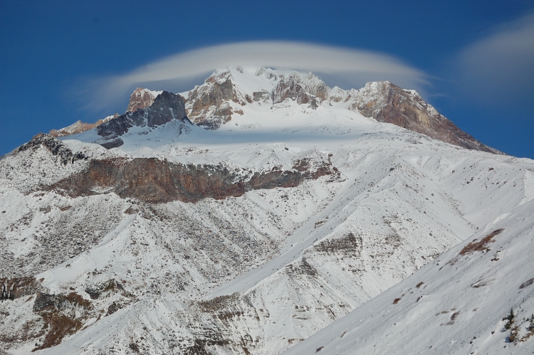 Another lenticular started grow quickly out of nothing...