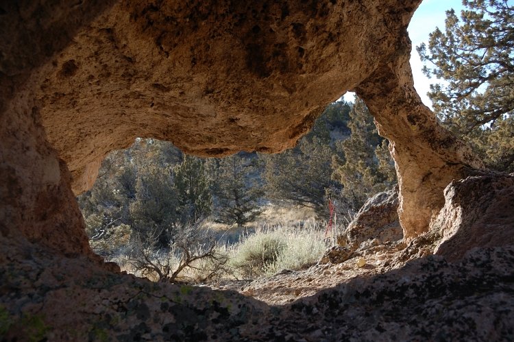 There's even a small "arch" nearby