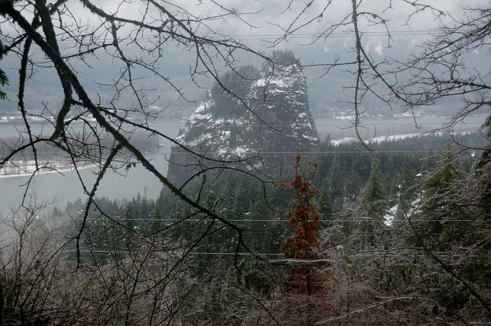 Beacon Rock view from near the shelter