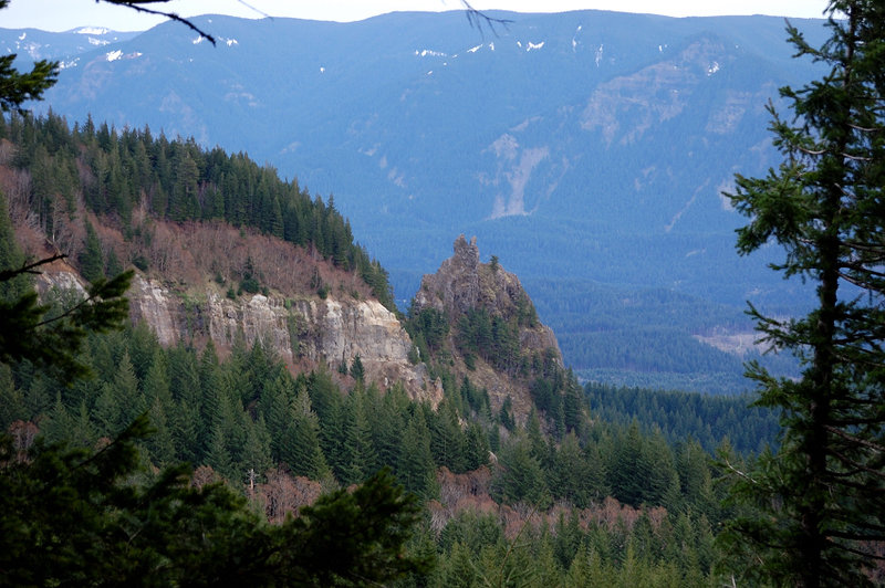 Rock formations near Table Mtn