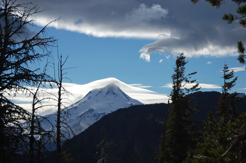 Interesting clouds on Mt. Hood. Wished I had a better view