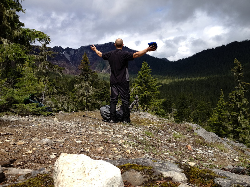 Finally getting sunny, with our day's hike laid out before us. Beautiful.