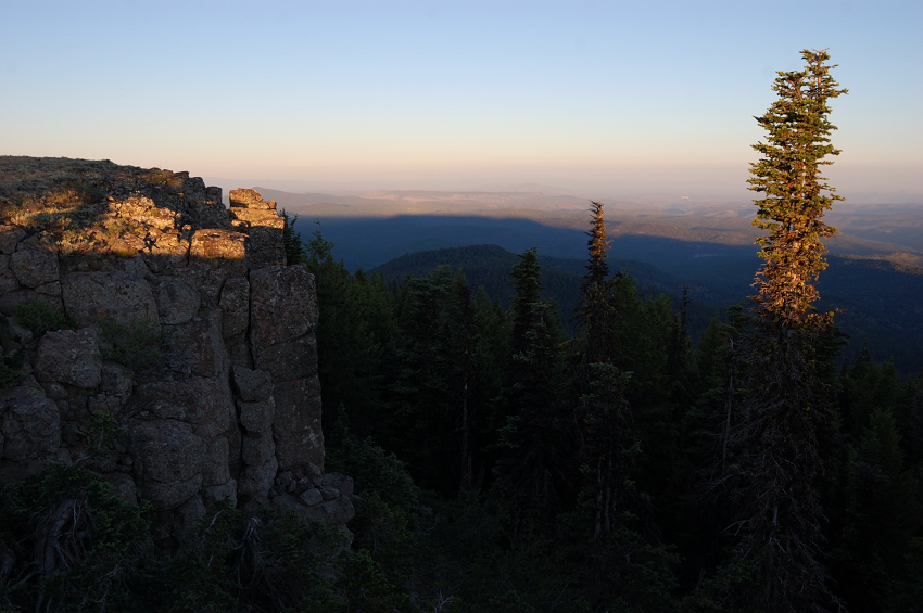 Sunrise, looking west with the shadow from Lookout Mtn (the western horizon was so hazy this morning we could hardly see the Cascades)