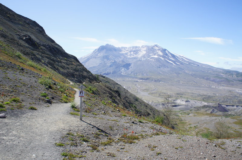 Exposed stretch of trail in the "tourist" zone