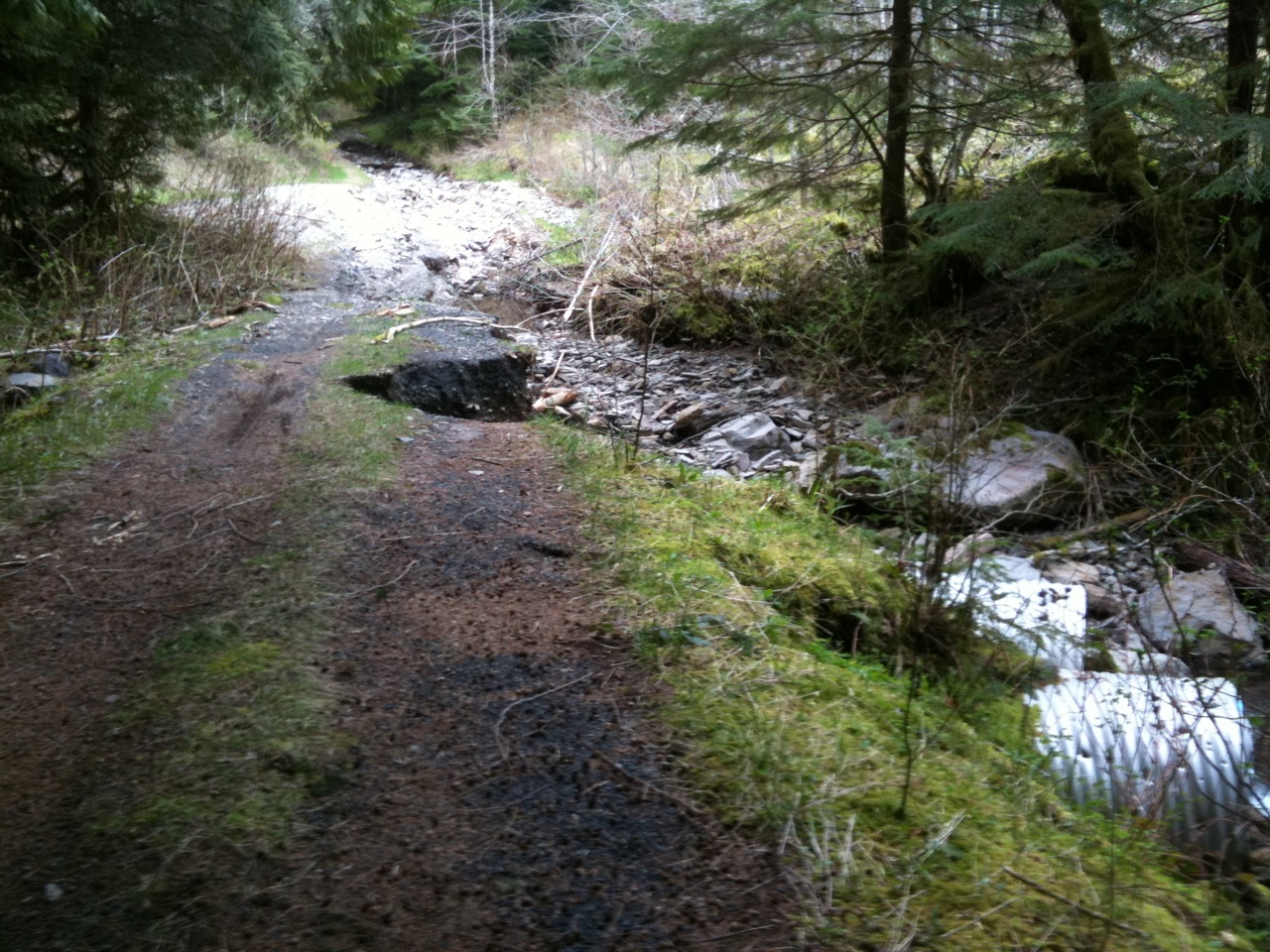 washout on upper Palmer Mill Rd