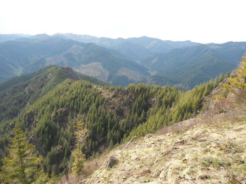 Actually this is the one near Kings summit box, previous picture is on ridge I think...