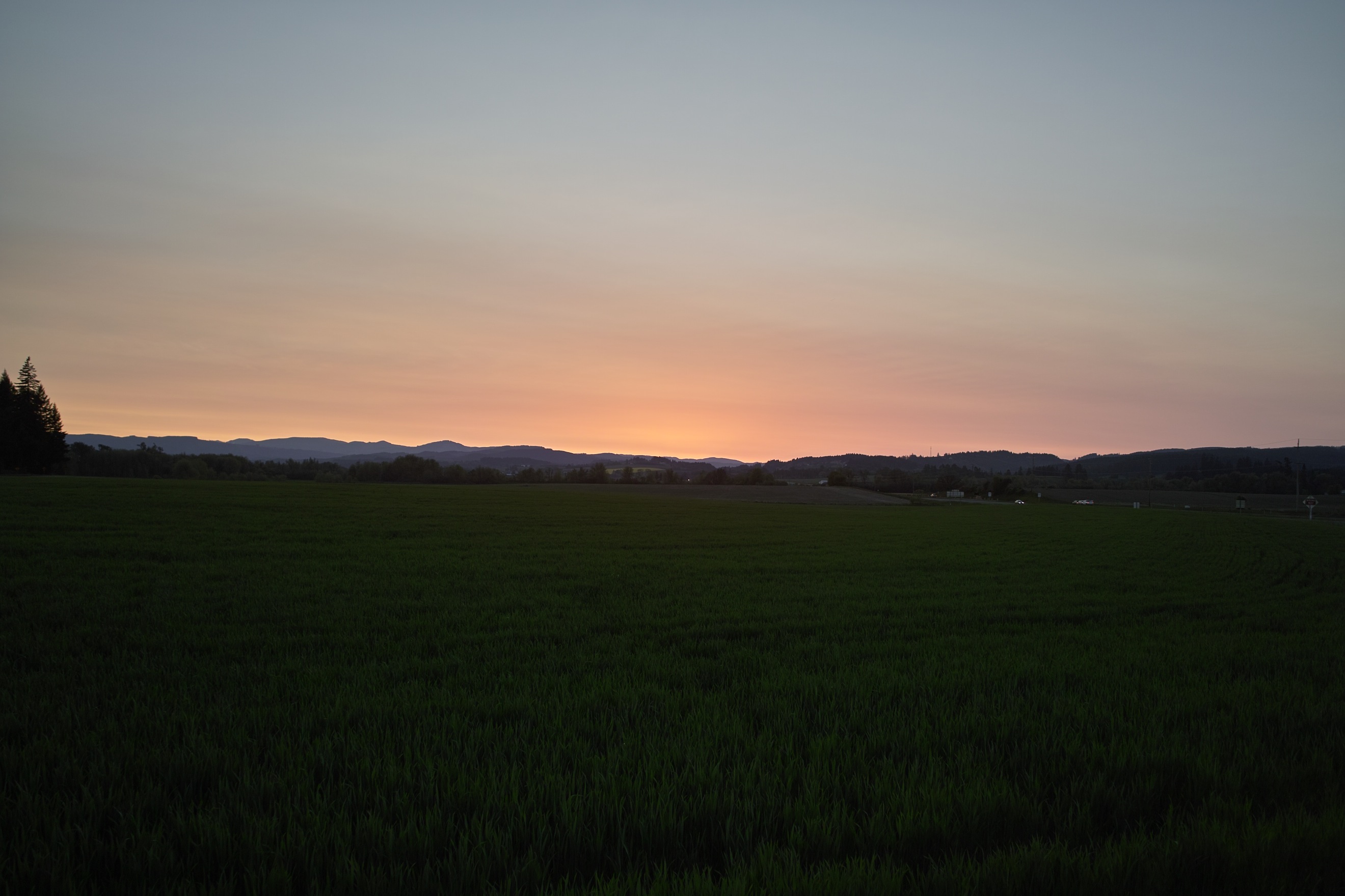 Okay, so this is Beaverton on the way back.  But it goes to show you, even Beaverton can be pretty with a good sunset.