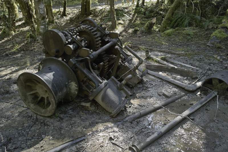 I swear some of these old timey mechanical bits are staged.
